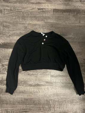 Princess Polly Black Cropped Henley Long Sleeve Sweatshirt Size US 2